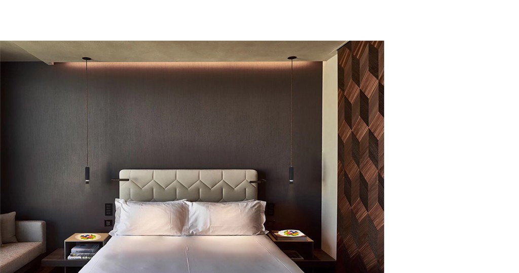 Pendant gobo projector